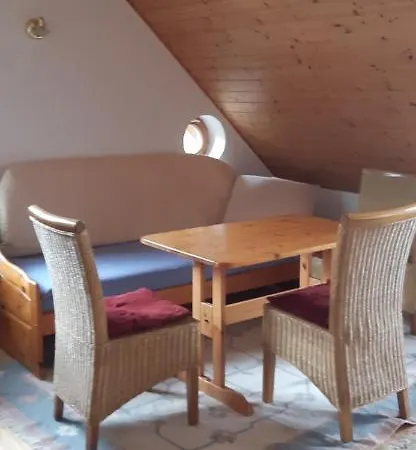 Singer-hof Lägenhet *